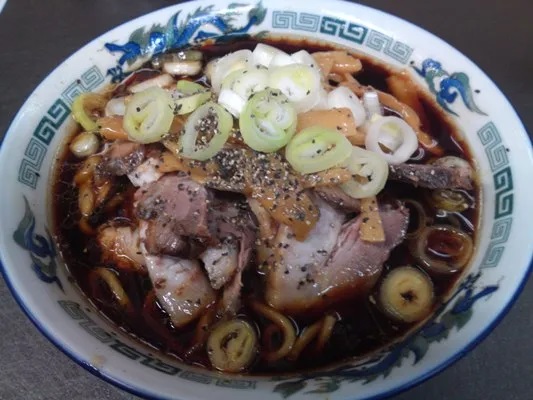 富山ブラックと呼ばれるラーメン