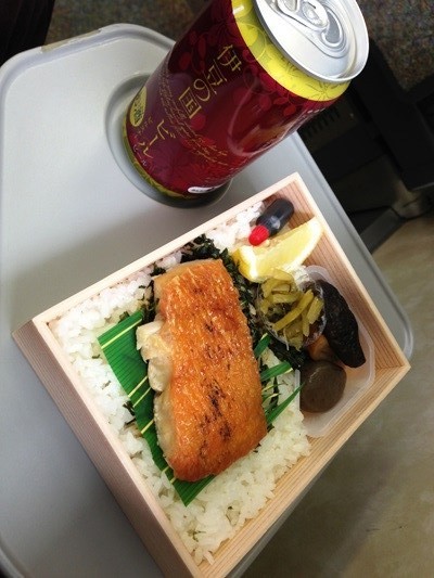 旅の仕上げは、とろ金目の塩焼き弁当