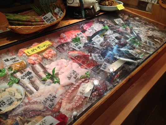 再会は三陸宮古港の魚介類を食べながら