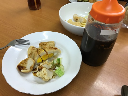 南スマトラのパレンバンの名物料理ンペンペ