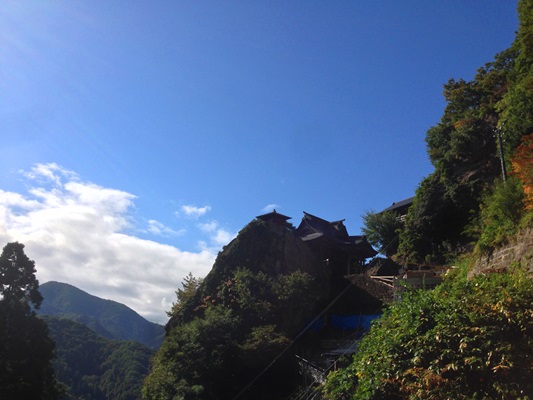 山寺に登ってみた
