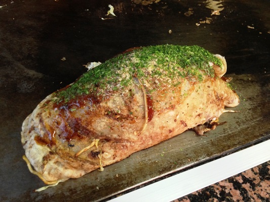 港町・三津浜のソウルフード「三津浜焼き」