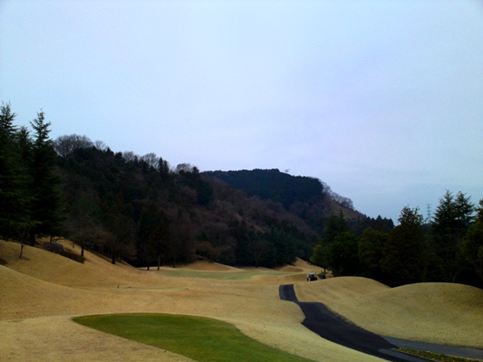 丘陵地に展開する個性豊かなコース