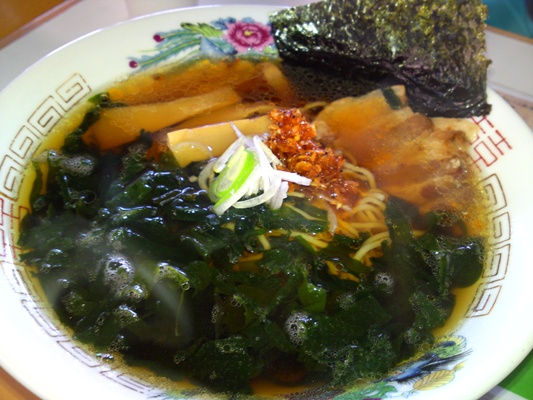 川奈の茶店で磯ラーメン
