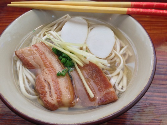 固麺の沖縄そば
