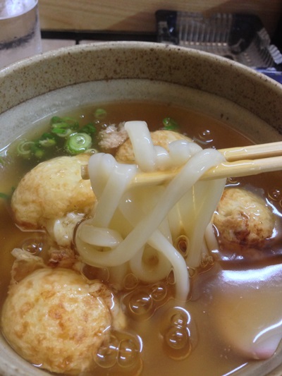 夕食は玉子焼き入りあんかけうどん