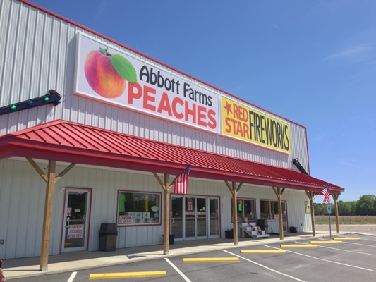 ハイウェイ沿いにあるお店で休憩