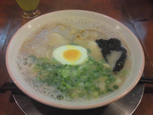 豚骨ラーメンの呼び戻しスープ発祥の店