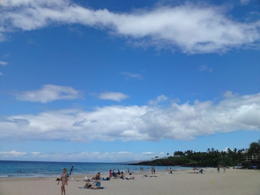 ハプナビーチで海水浴