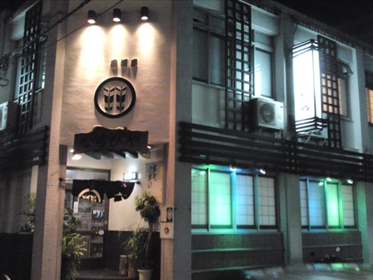 黒糖焼酎180種類が揃っている居酒屋
