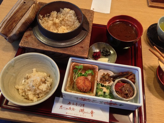瀬田しじみを使った釜めし