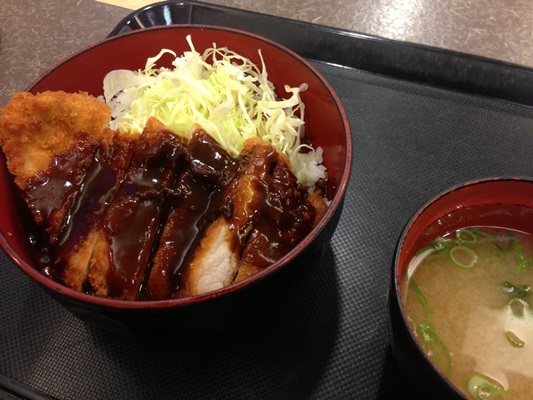 ボルガライスから派生したボルガ丼