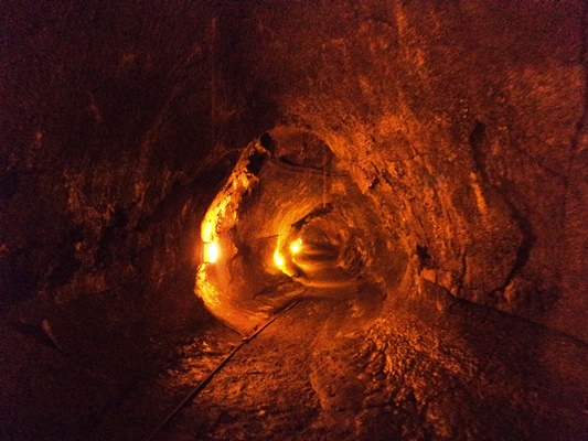 500年前にできた溶岩の洞窟