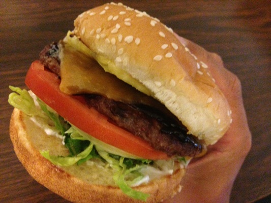 ハワイで一番美味しいハンバーガー屋の創業者が新たに立ち上げたお店