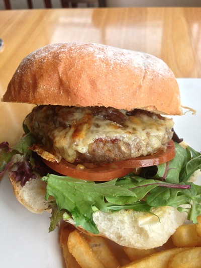 バーンボーグルバーガーとタスマニアのビール