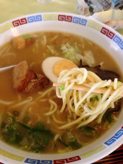 ランチは黒豚ラーメン