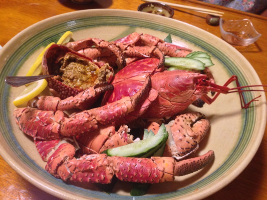 ヤシガニとガザミの食べ比べ
