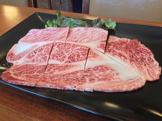 ランチは松阪に移動して松阪牛の焼肉を