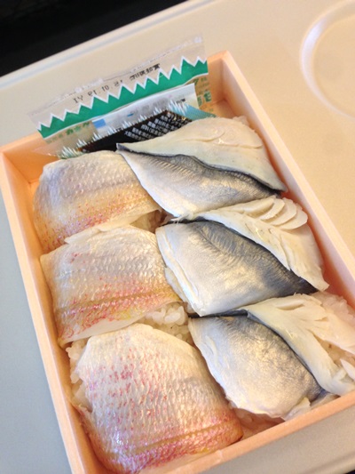 大船軒の鯵と小鯛の押寿し