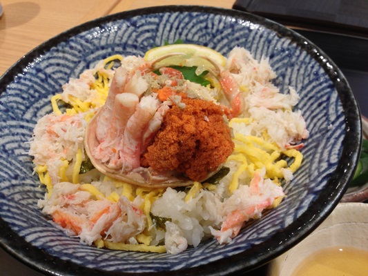 夕食は南条SAでせいこ蟹丼