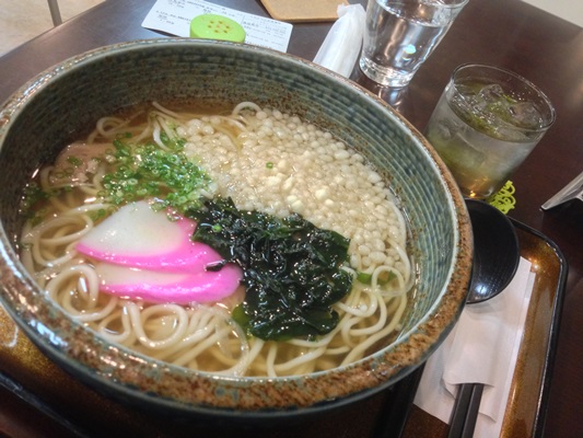 空港で五島うどん
