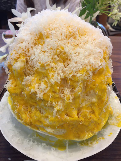 ポタージュのようなチーズケーキのような不思議なカキ氷