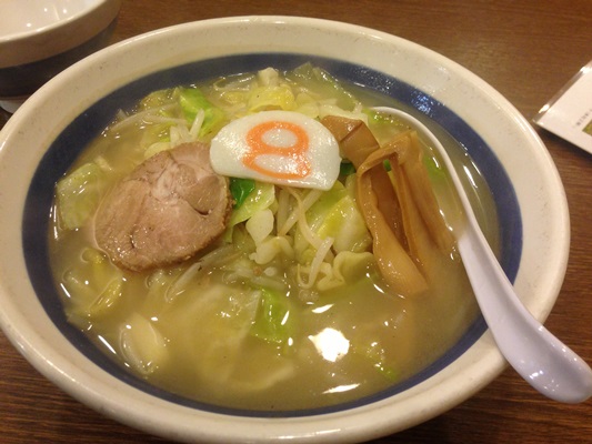 締めは石川県のラーメンチェーン店