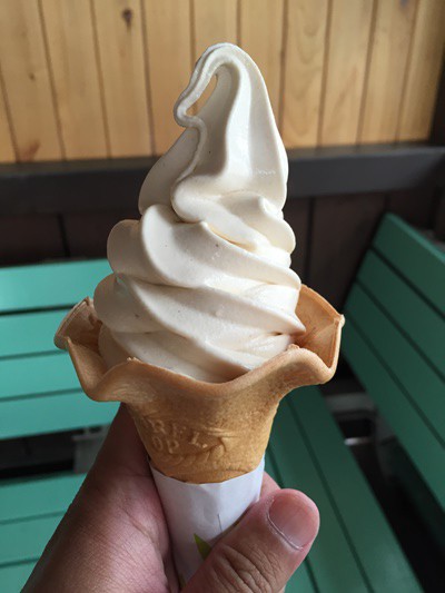 千葉の特産の落花生を使用したピーナッツソフトクリーム