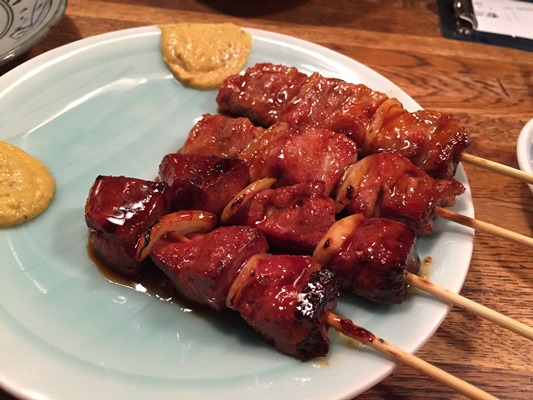 豚肉、玉ねぎ、洋がらしの「室蘭やきとり」