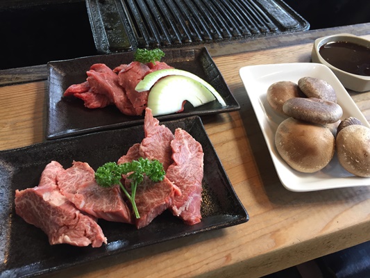 洞爺湖サミットの食材に採用された白老牛の焼肉