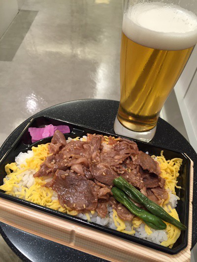 金歳堂の白老牛弁当