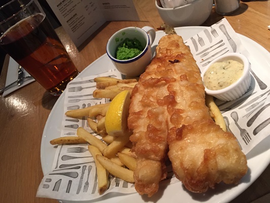 イギリス１食目はフィッシュ＆チップス