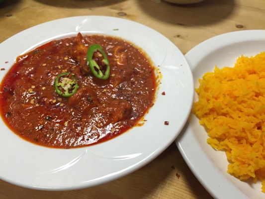 夕食はダンディーの街でカレー