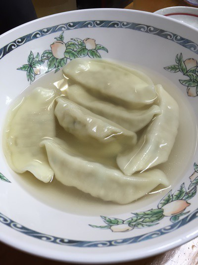 宇都宮の伝説の餃子屋で水餃子と焼き餃子