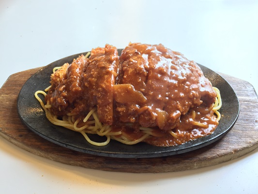 釧路市民のソウルフード「スパカツ」