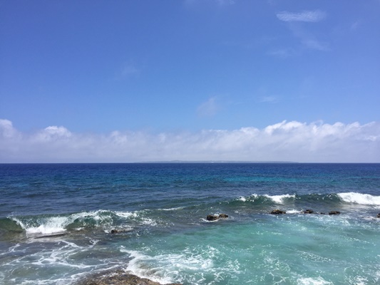 北大東島を眺めることができる第三のプール