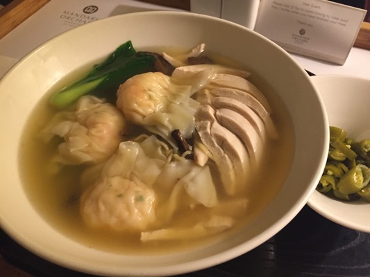 シンガポールのワンタンメンはドライが主流