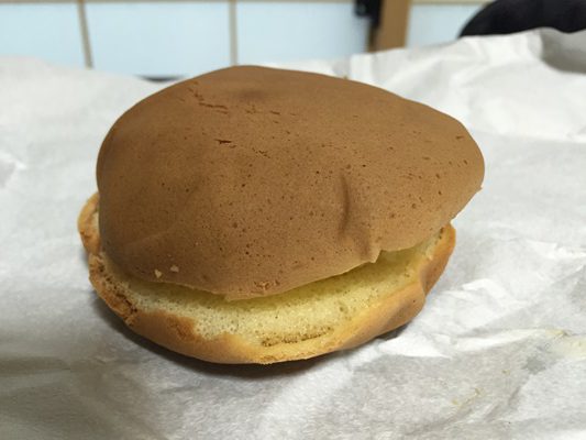 小豆島の銘菓、平和堂のオムレットサンド