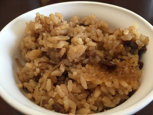 小豆島産の調味料と食材で作る炊き込みご飯と醤油サイダー