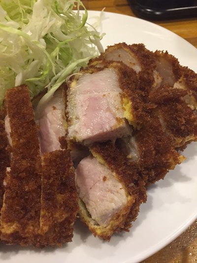 あぐー豚のトンカツと山本彩香さんの豆腐よう