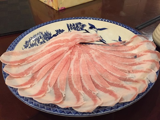 希少な沖縄在来種アグー豚のしゃぶしゃぶ