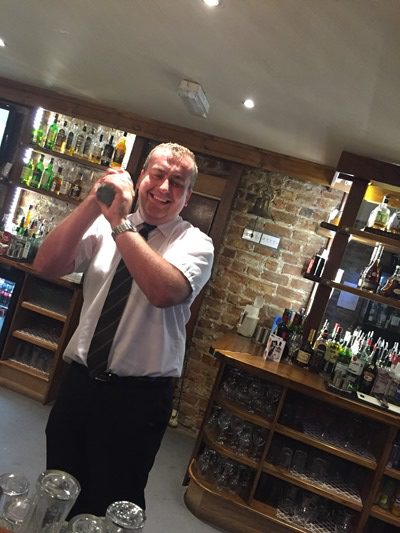 アイルランドの様々な酒を飲みながら