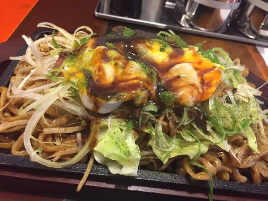神保町の焼きそばの名店「みかさ」の創業者が新たに立ち上げた焼きそば屋