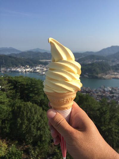 千光寺の頂上で八朔（はっさく）ソフト