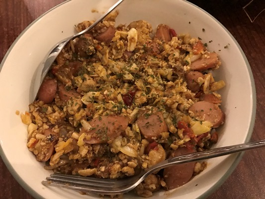 バニュワンギでの夕食はオシャレなカフェで激辛ナシゴレン