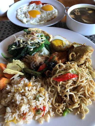 バニュワンギの朝食は東ジャワの郷土料理を