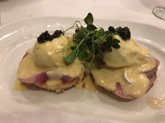 エッグベネディクト発祥の店のひとつ