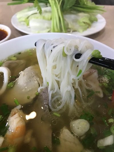 ベトナム南部のならではの麺料理「フーティウ」