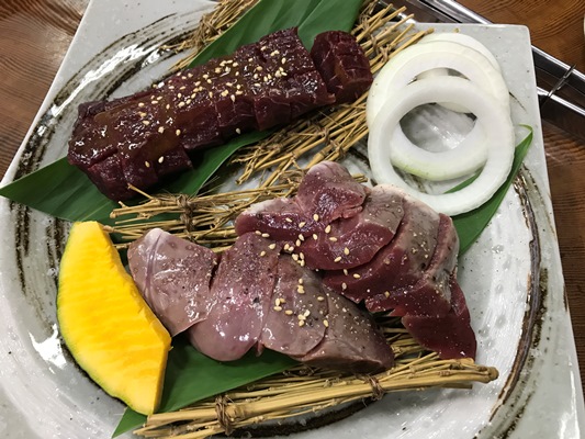 屋久シカと屋久トロ