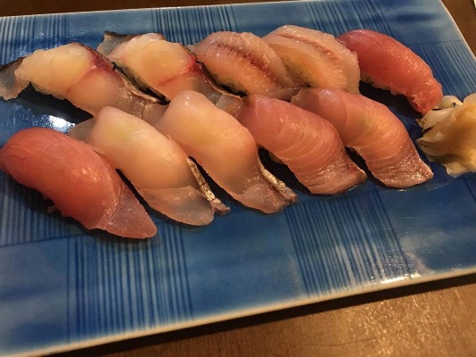 店主が漁師の屋久島の寿司屋